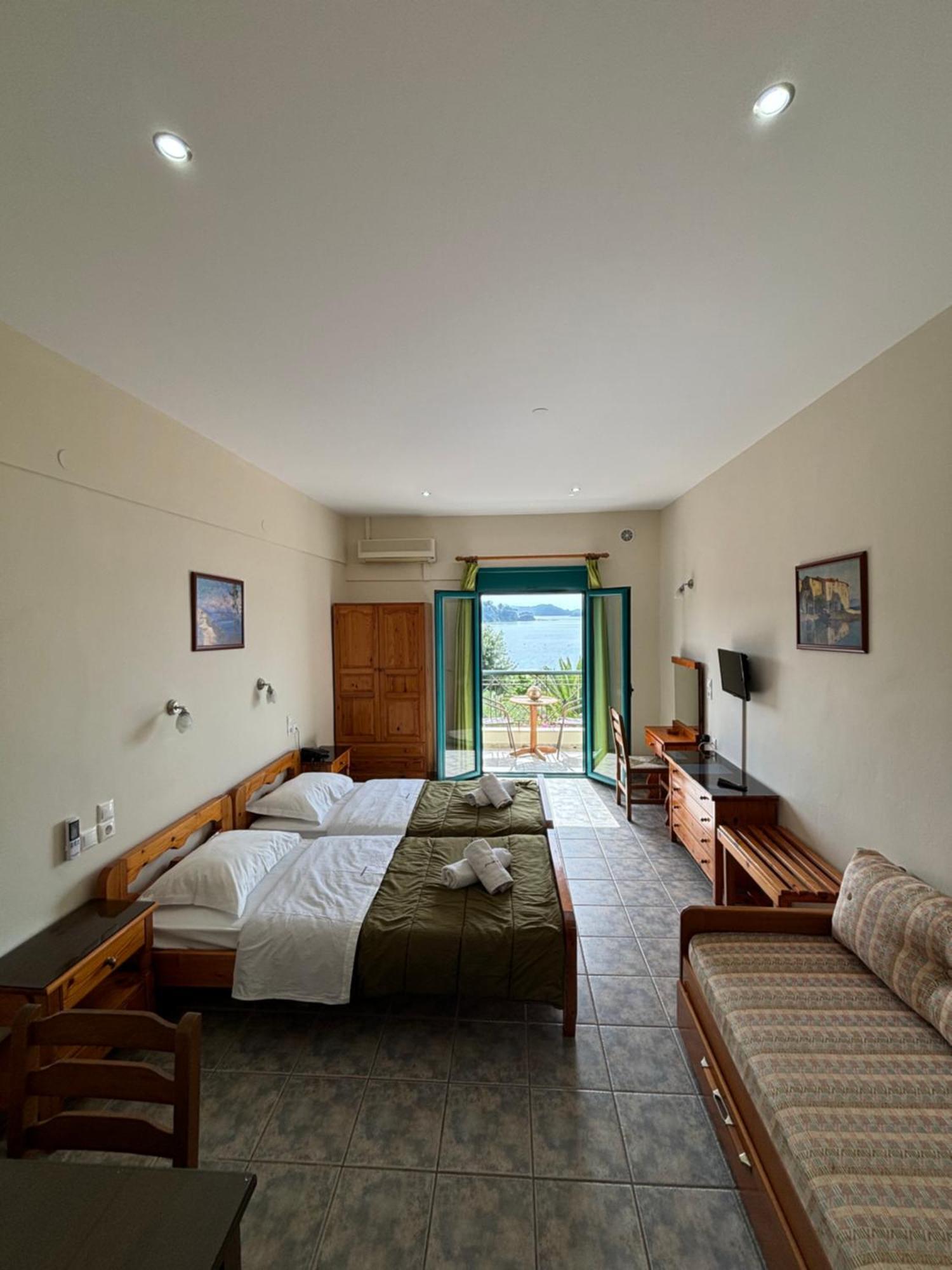 Angeliki Beach Hotel Megali Ammos  Ngoại thất bức ảnh